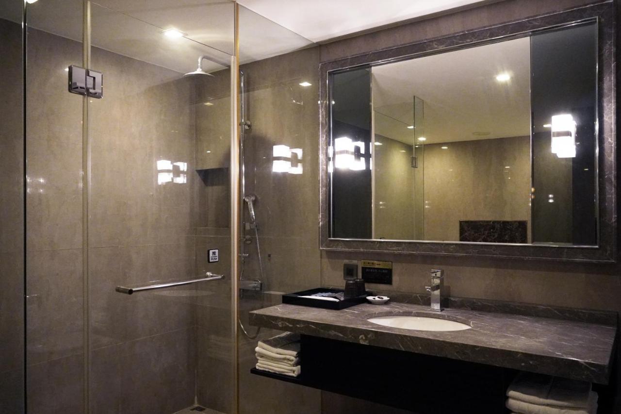 Talmud Hotel Kaohsiung Loveriver Экстерьер фото